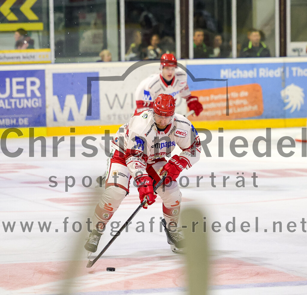 2025-09-12_026_TSV_Erding_gegen_EV_Landshut | Erding, Deutschland, 12.09.2025:Eishockey, Oberliga Süd 2025 / 2026, Testspiel, TSV Erding gegen EV Landshut, Endergebnis: 4:6Yannick Wenzel (EV Landshut, #20)Foto: Christian Riedel / fotografie-riedel.net