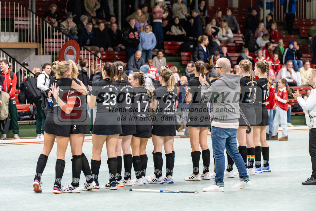 SFE_20250112_0132 | Köln, Deutschland, 12.01.2025:  ßHockey 1. Bundesliga Damen Rot-Weiss Köln - Schwarz-Weiß Köln im KTHC Stadion Rot-Weiss Köln Tennis and Hockey Club am 12.01.2025 in Köln, Deutschland. (Foto von Stephan Fehrmann)Köln, Germany, 12.01.2025: ßHockey 1. Bundesliga Damen Rot-Weiss Köln - Schwarz-Weiß Köln in KTHC Stadion Rot-Weiss Köln Tennis and Hockey Club at 12.01.2025 in Köln, Deutschland. (Foto from Stephan Fehrmann)