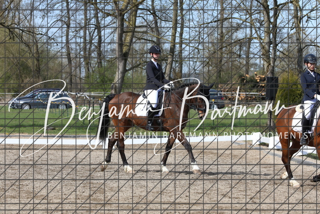 AZ2A3301 | Benjamin Bartmann Photomoments