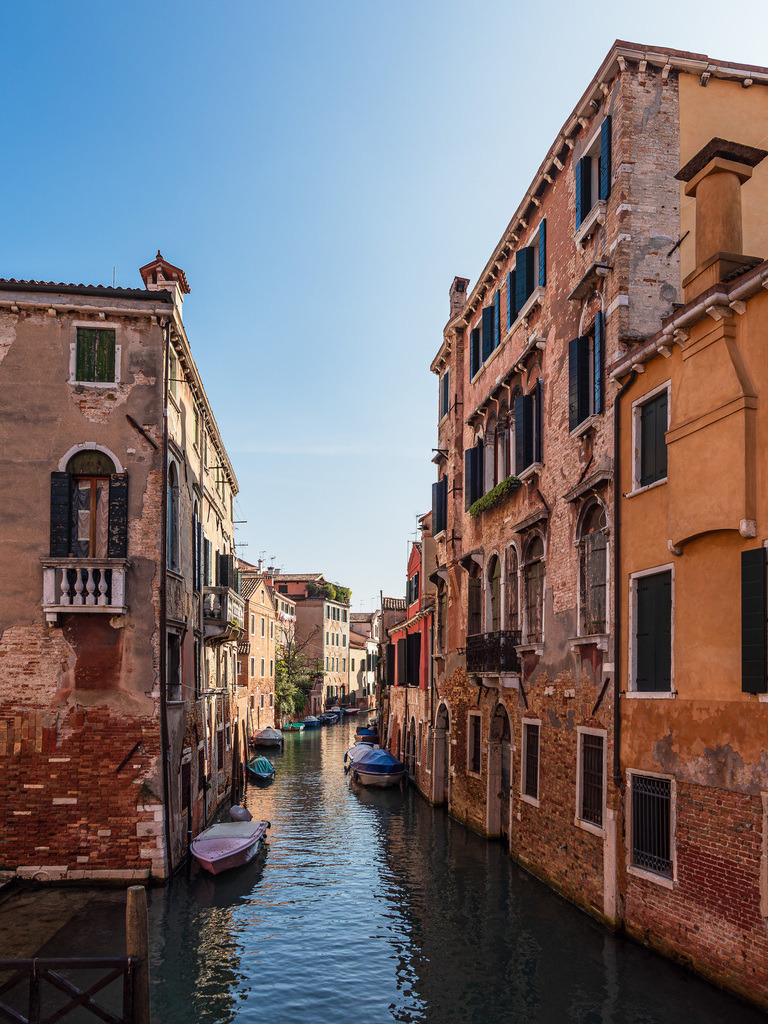 Blick auf historische Gebäude in Venedig, Italien | Blick auf historische Gebäude in Venedig, Italien.