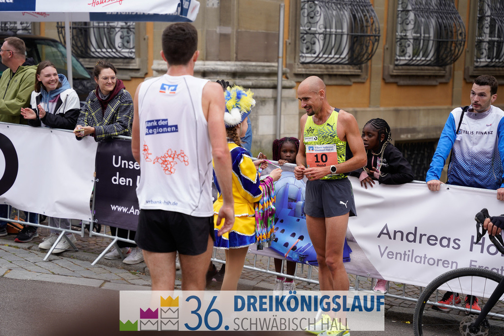 VR Bank Hauptlauf 10km | 3königslauf 2022 VR Bank Hauptlauf - Realisiert mit Pictrs.com