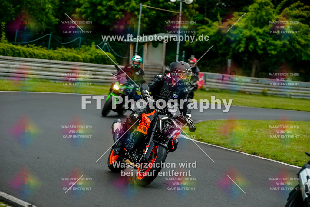 VBK-3588 | Hier findet Ihr Bilder von Touristenfahrten auf der Nürburgring Nordschleife oder von anderen Veranstaltungen die ich besucht habe. Viel Spass beim Durch Schauen 