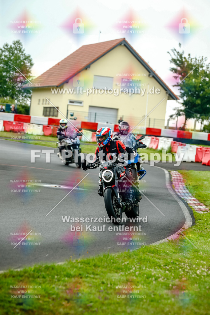 VBK-4030 | Hier findet Ihr Bilder von Touristenfahrten auf der Nürburgring Nordschleife oder von anderen Veranstaltungen die ich besucht habe. Viel Spass beim Durch Schauen 
