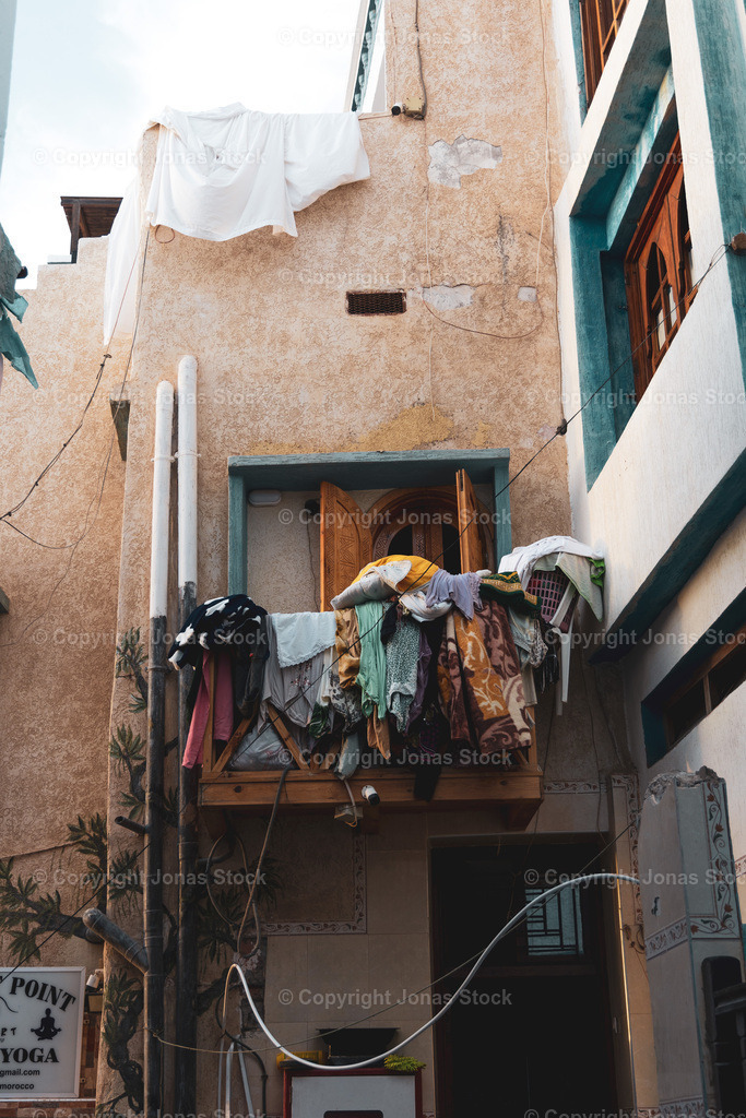 Laundry Day | It is a matter of seconds to dry laundry in Taghazout, Morocco. - Realisiert mit Pictrs.com