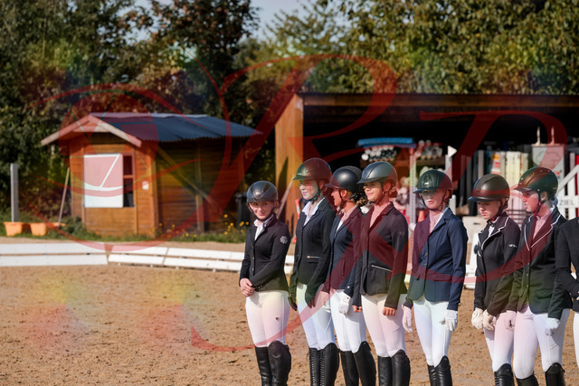 2026_10_03_Siefer-Hof_124156_Z63_56717871 | Professionelle Reitsport-, Turnier- und Eventfotografie von Robert Broda. Galerien mit ausgewählten und bearbeiteten Bildern direkt online ansehen und bestellen.