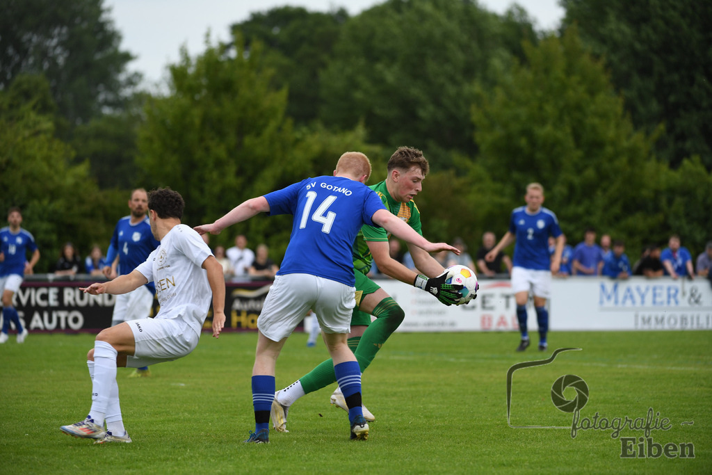 1. FC Nordenham-SV GOTANO | Kreispokal Finale Jade-Weser-Hunte 1. Mannschaften; 1.FC Nordenham (weiß)-SV GOTANO (blau) am 15.06.2025 in Rastede (Sportanlage Köttersweg), Photo: Philip Eiben 2025 - Realisiert mit Pictrs.com