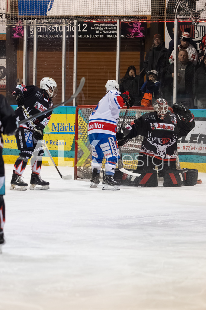 Eishockey I Herren I Saison 2025-2026 I Regio League | 3. Liga Regular Season Gr. 1 ZS | Men I 17. Spieltag I EHC Herrischried - HC Wohlen Freiamt I 01.02.2026 | Hochwertige Sportfotos kaufen & lizenzieren für Medien, Vereine, Agenturen & Sportler:innen. Entdecke professionelle Sportfotografie im Bildshop von Alexander Franzen. - Realisiert mit Pictrs.com