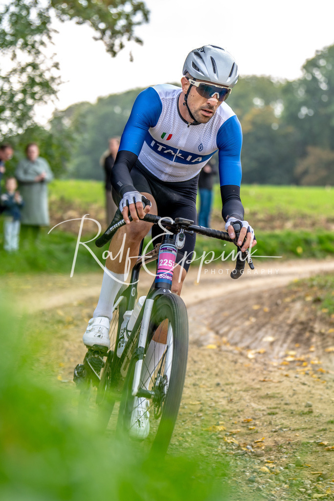 Ralf Eppink Photography 20251012_DSC03262 | Sportfotografie, Eventfotografie, Porträtfotografie, Radsport Fotograf, Triathlon Fotograf, Düsseldorf Fotograf, Köln Fotograf, Actionfotografie, Teamfotografie, Peoplefotografie, Business Portraits, Veranstaltungsfotografie, Reportagefotografie - Realisiert mit Pictrs.com