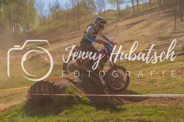 JHF.ECHT.4h.Samstag1331 | jennyhubatsch-endurofotografie