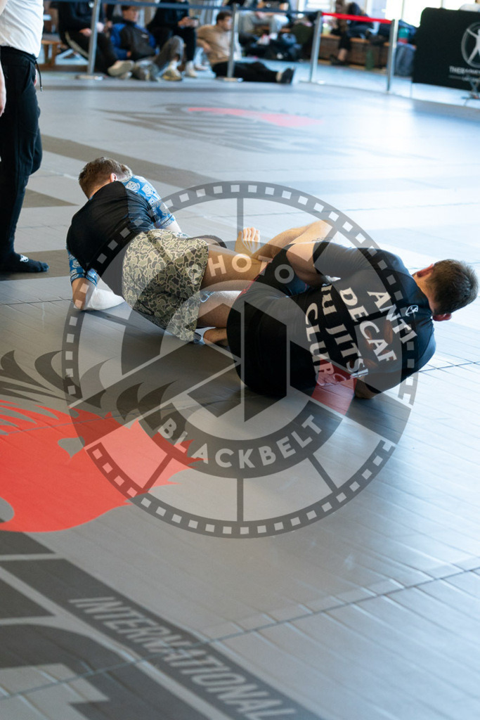 20250329PBB4301 | Fighters compete during the International Luta Livre (ILLCS) Germany IX Spring 2025 Competition spring on March 29, 2025 in Hannover, Germany.© Chiara Dazi