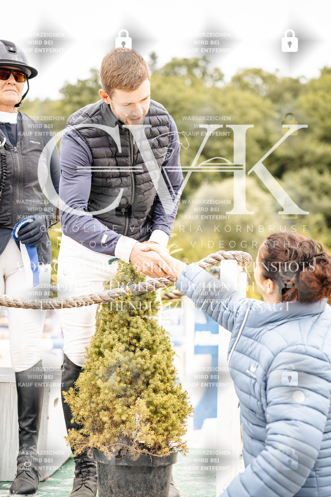 CK703837 | Turnierfotografie Pferdefotografie Trier Rheinland-Pfalz Pferdesport Reitsport Tierfotografie Sportfotografie Pferdevideo Pferdevideografie Equestrianvideography equestrianphotography  - Realisiert mit Pictrs.com