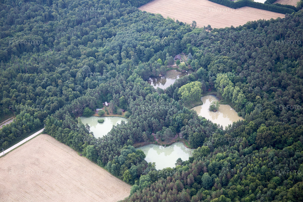 Luftbild: Ortsansicht in Vitry-aux-Loges im Bundesland Loiret in Frankreich. Foto: IMG_082556.jpg vom 21.06.2015 durch Werner Riehm/FLY-FOTO.de