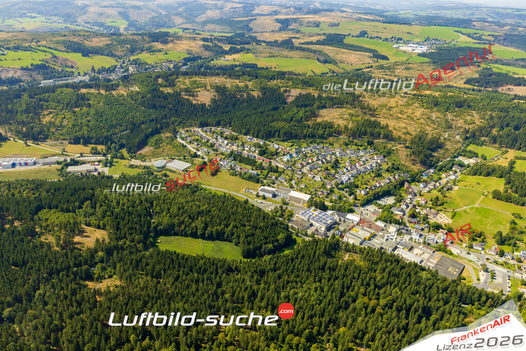 Luftbild Vs Google Maps    Tettau -Das Luftbild wurde 2025 vom UL-Flugzeug heraus erstellt ( keine Drohnenluftbilder ) - Hochauflösende Luftaufnahme -Nicht vergleichbar mit Google Maps oder Satelittenbilder- Die Geschenkidee !Mit Lizenz und Bildrechte bestellbar