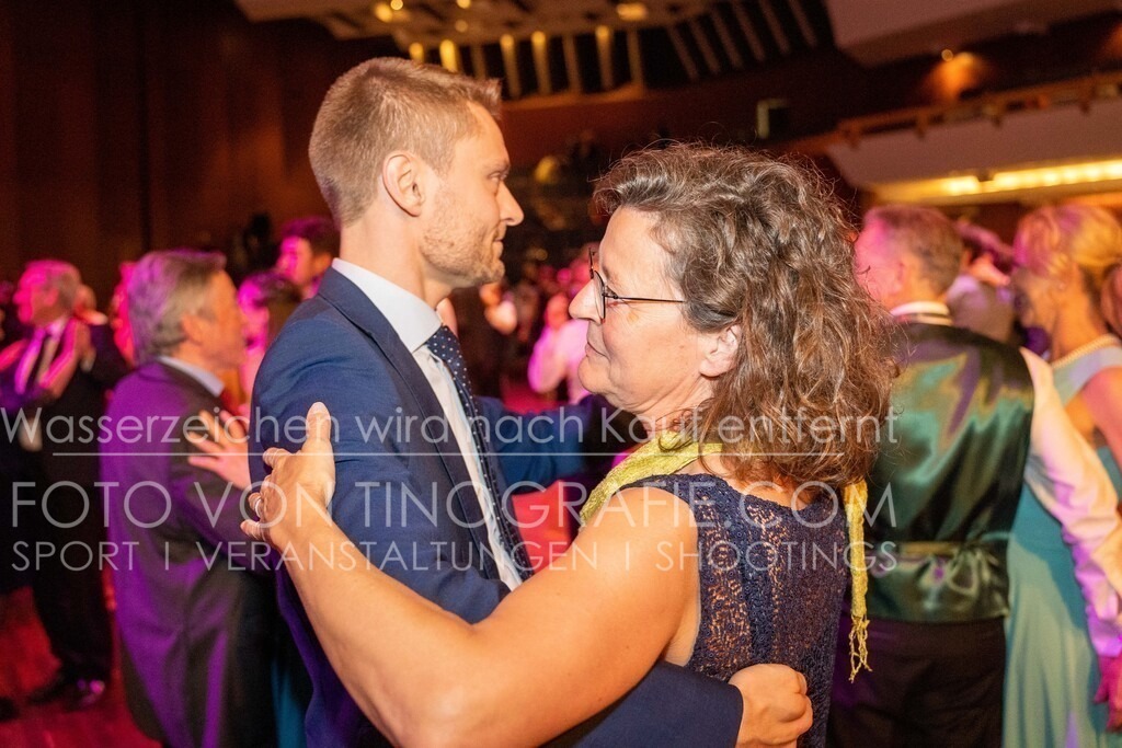 CCC_Frühlingsball_Parkett_byTINOGRRAFIE-60 | (c) TINOGRAFIE.COM