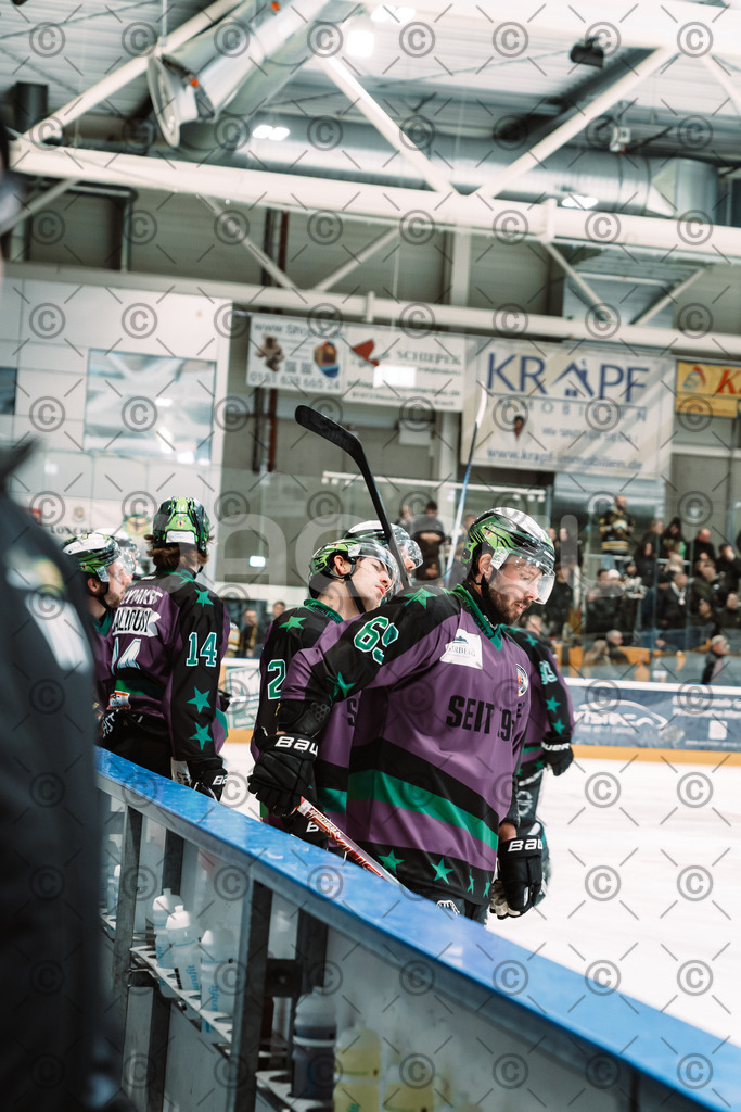 Alligators_vs_Bayreuth_10_2025-19 | Höchstadt Alligators Fotogalerie: Eishockey-Action aus Franken. Professionelle Spielfotos, Portraits & Stadionbilder zum Download. Jetzt entdecken! - Realisiert mit Pictrs.com