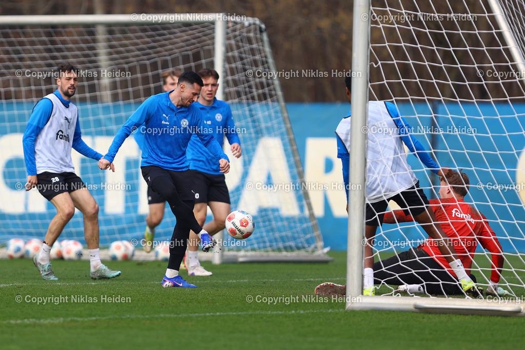 NH_HolsteinKiel_Training_10032026 | #7 Steven Skrzybski (Holstein Kiel)Fußball I Herren I Training I Saison 2025-2026 I Holstein Kiel I 10.03.2026 I Citti-Fußballpark