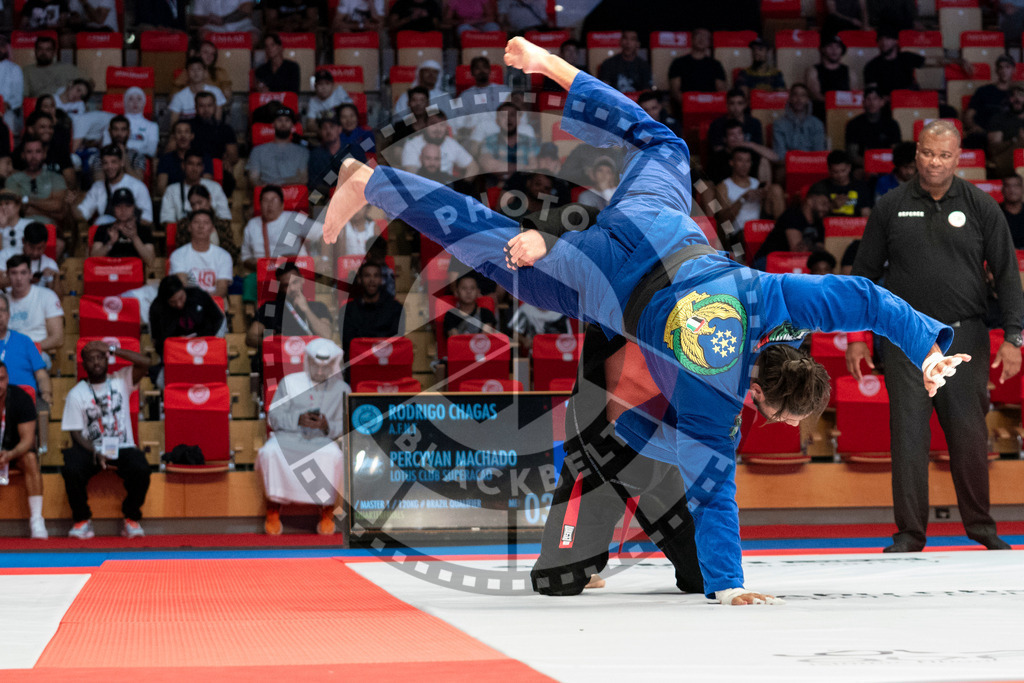20231106PBB1979 | Fighters compete during the AJP World Master Championship in the Mubadala Arena in Abu Dhabi, Arab United Emirates, on November 6, 2023.