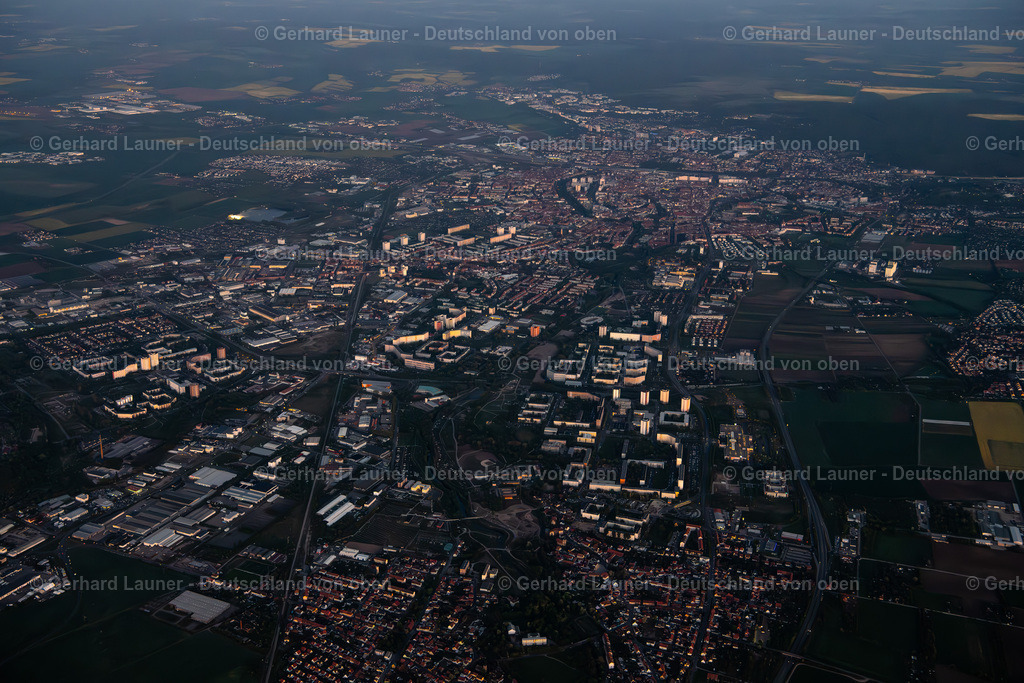 4026187 | Dämmerung über Erfurt