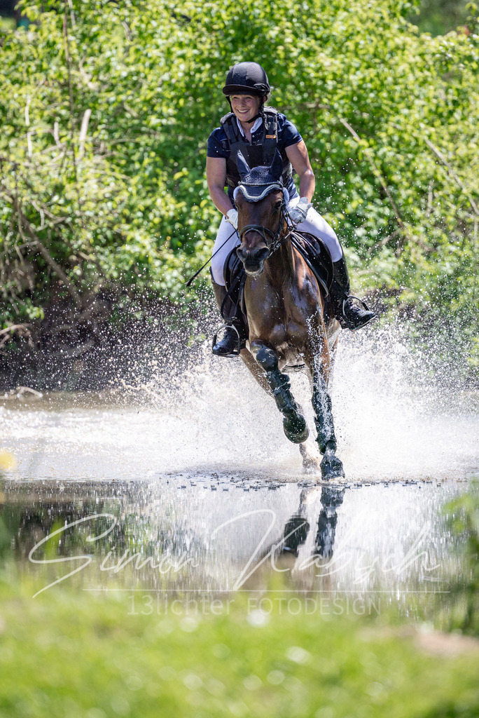 20260523-_3LI8952 | Tierfotografie Pferde, Hunde, Katzen, Haustiere.
Turnierfotografie Reitturniere, Reiten, Springreiten, Dressur in Hanau, dem Main-Kinzig-Kreis und dem Rhein-Main- Gebiet um Frankfurt