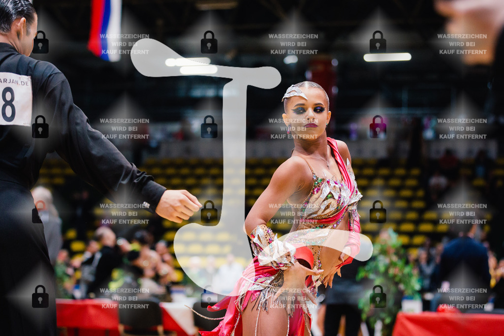 Hessen Tanzt WDSF Open Youth Latin 7th (68) Ivan Smekalkin _ Yeva Liermontova (Schwarz-Weiß-Club Pforzheim)-2025-05-17-2338 | Webshop for digital downloads and prints of dance sport, event & show photographer Julian Link - Realisiert mit Pictrs.com