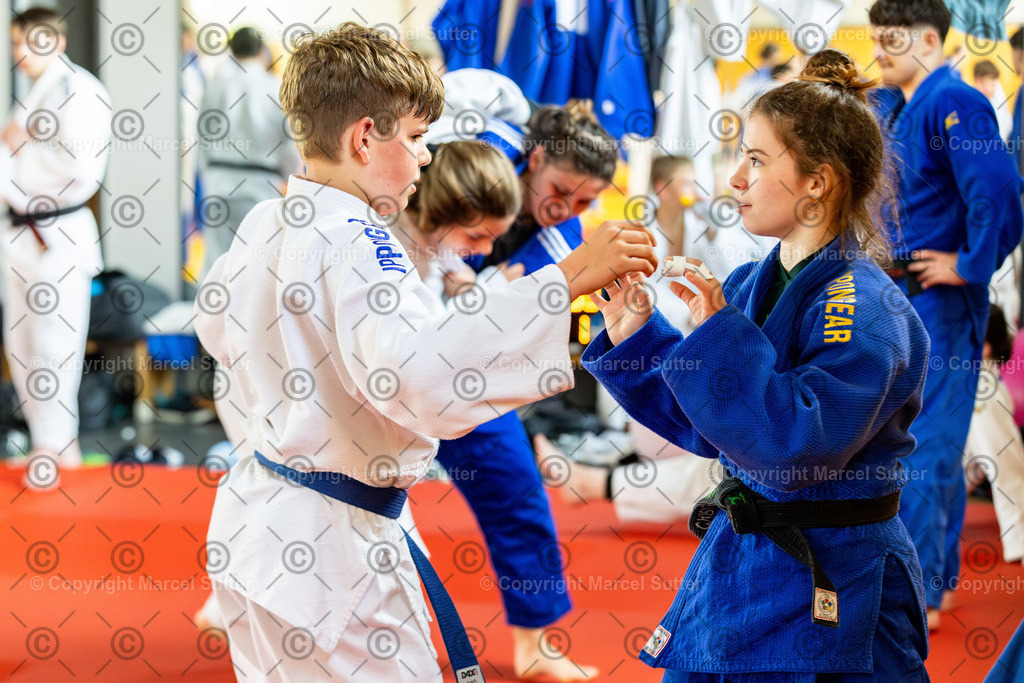 20250419-165607-_G2A7444-Verbessert-RR-MarcelSutter | Finde und bestelle deine Sport- und Eventfotos in höchster Qualität. Professionelle Aufnahmen von Wettkämpfen, Veranstaltungen und Outdoor-Events – schnell und einfach online bestellen. - Realisiert mit Pictrs.com