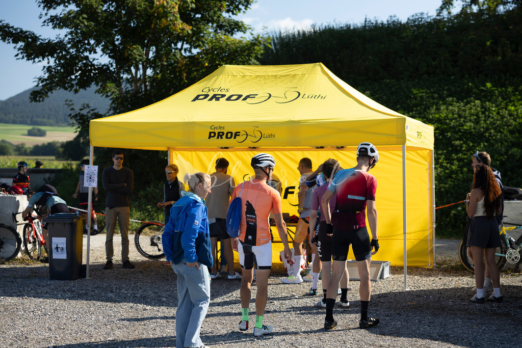 0001 | Sportbilder, Sportfotograf, Hochzeits- und Eventfotografin, Flugshows, Portraits und Tiershooting, Aviation, Downhill, Nationalleague, Swissleague, International