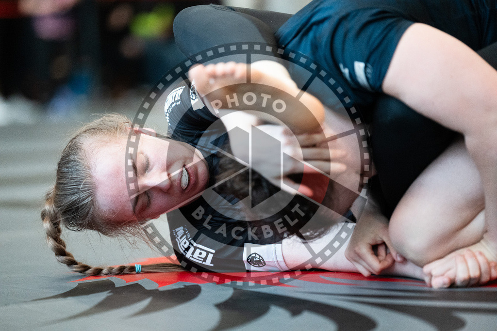 20251129PBB8046 | Fighters compete during the luta livre competition ILLCS XI winter edition on November 29, 2025 in Hannover, Germany.