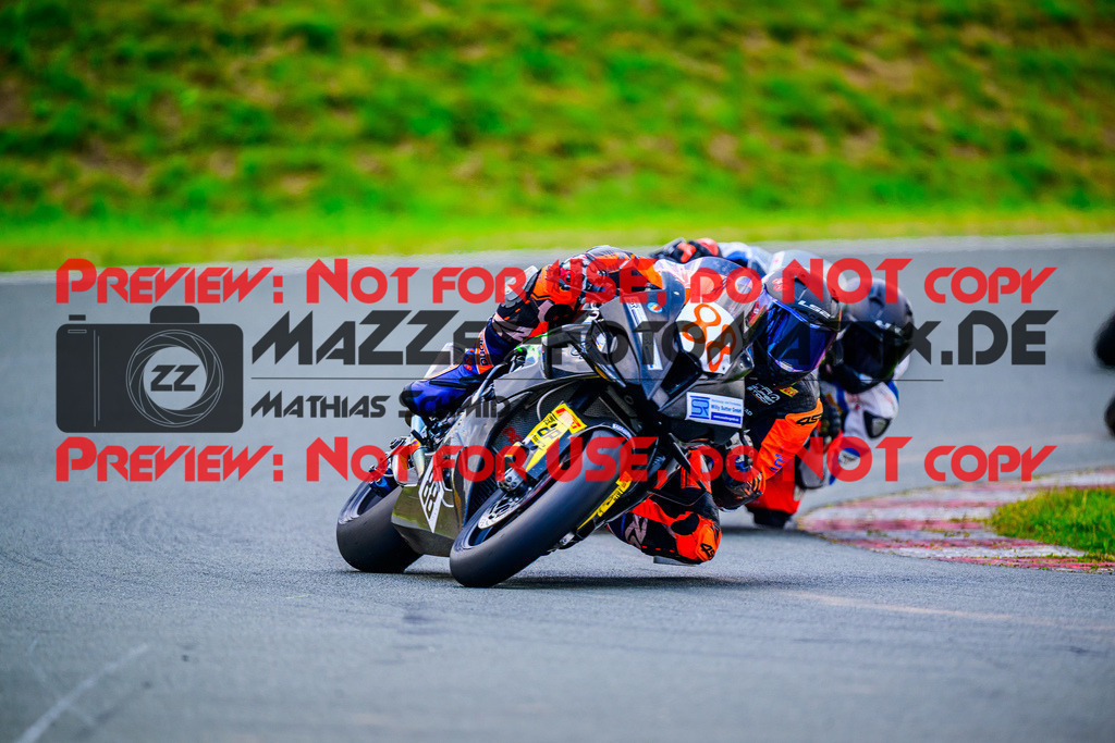 MaZZes_FotoMatrix_240728_6007705_6551 | STK