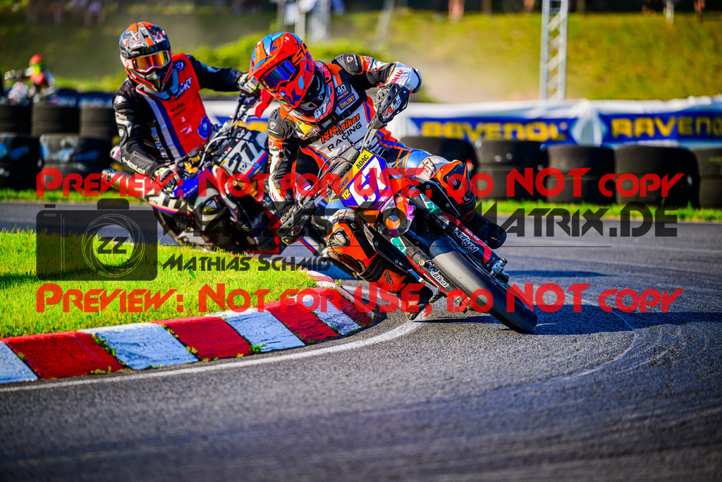 MaZZes_FotoMatrix_240511_6021986_9036 | UE40