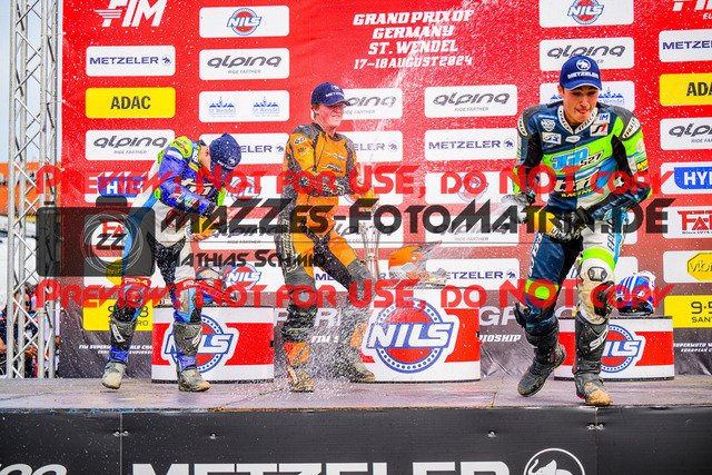 MaZZes_FotoMatrix_240818_6021986_0099 | S1