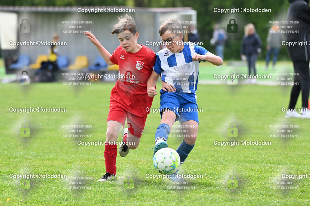 DSC_0247 | TSV Holtrop (rot) - TuS Holtriem I (blau,weiß) 