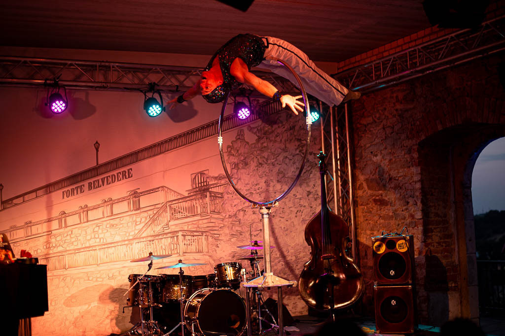 Konzert Dorit Gäbler | Dorit Gäbler im Forte Belvedere Leisnig zum Festival Hallo Leisnig 2022. - Realisiert mit Pictrs.com