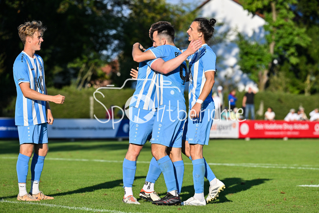 BC Aichach - SC Griesbeckerzell | Jubel nach 3-0 / Aichach 9 / Markus WEHREN