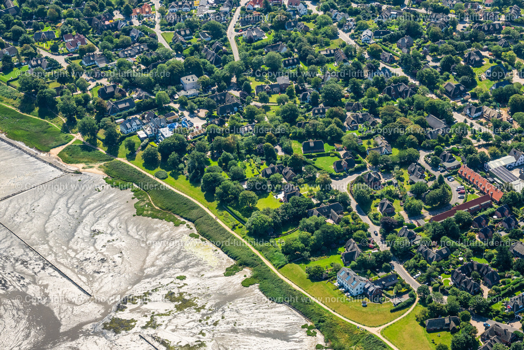 Sylt_Keitum_ELS_9419130825 | SYLT 13.08.2025 Ortsansicht an der Meeres-Küste in Keitum auf der Insel Sylt im Bundesland Schleswig-Holstein, Deutschland. // Townscape on the seacoast in Keitum at the island Sylt in the state Schleswig-Holstein, Germany. Foto: Martin Elsen