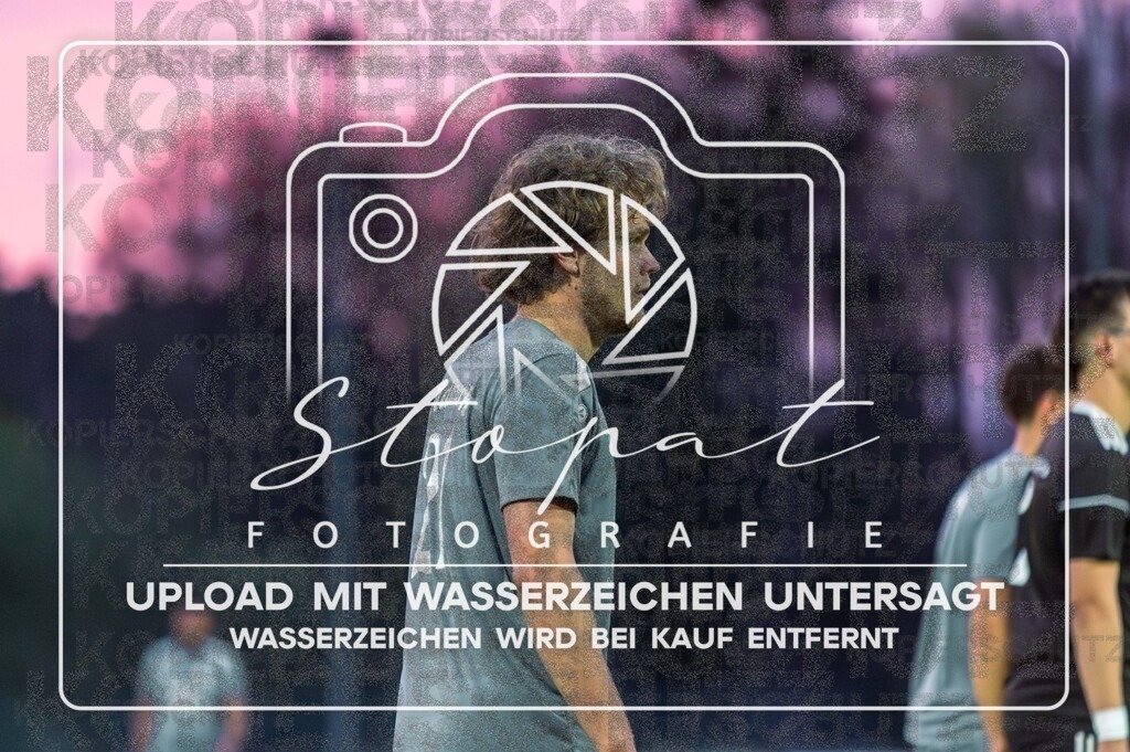 HMFGFS-1042 | Finn Schoenig (Heidmark 3 #21) beim Herren 3. Kreisklasse HK Spiel zwischen Heidmark III und FG Fulde-Stellichte im Heidmarkstadion, Bad Fallingbostel (Simon Paul Stopat) - Realisiert mit Pictrs.com