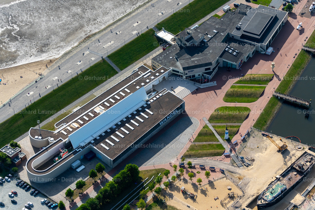 4030257 | BREMERHAVEN 01.06.2020 Museum- und Ausstellungs- Gebäude- Ensemble " Deutsches Schifffahrtsmuseum " an der Van-Ronzelen-Straße im Ortsteil Mitte-Süd in Bremerhaven im Bundesland Bremen, Deutschland. Weiterführende Informationen bei: Deutsches Schiffahrtsmuseum. // Museum building ensemble " Deutsches Schifffahrtsmuseum " on street Van-Ronzelen-Strasse in the district Mitte-Sued in Bremerhaven in the state Bremen, Germany. Further information at: Deutsches Schiffahrtsmuseum. Foto: Gerhard Launer