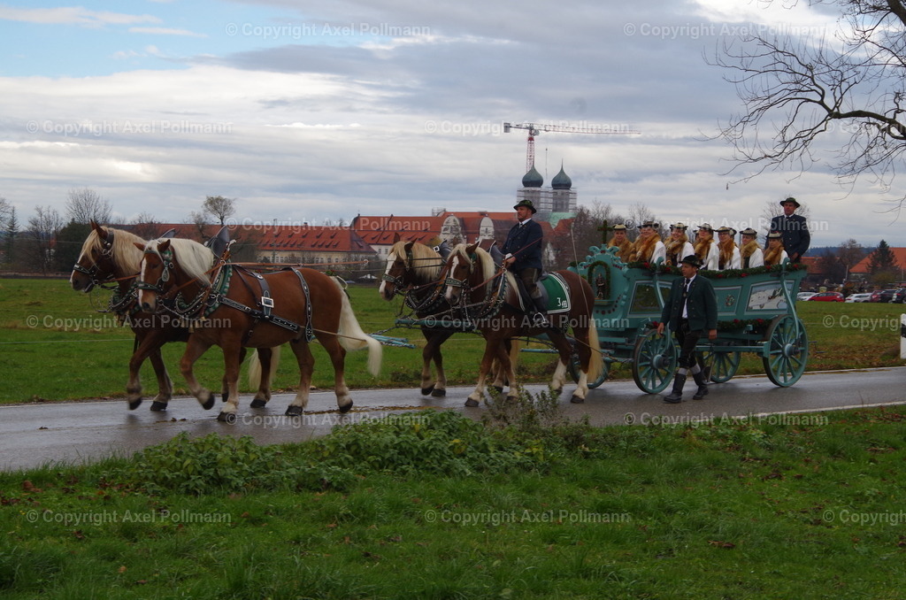 IMGP9931 | fotografiert von Axel PollmannLeonhardi Wallfahrt Benediktbeuern und Murnau, Fronleichnam, Fasching, Landschaft im Loisachtal und Benediktbeuern  - Realisiert mit Pictrs.com