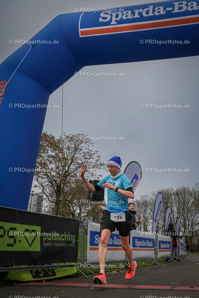 6. Bonner Nikolauslauf; Bonn, 14.12.2025 | Impressionen vom 6. Bonner Nikolauslauf am 14.12.2025 in Bonn (Nordrhein-Westfalen). 