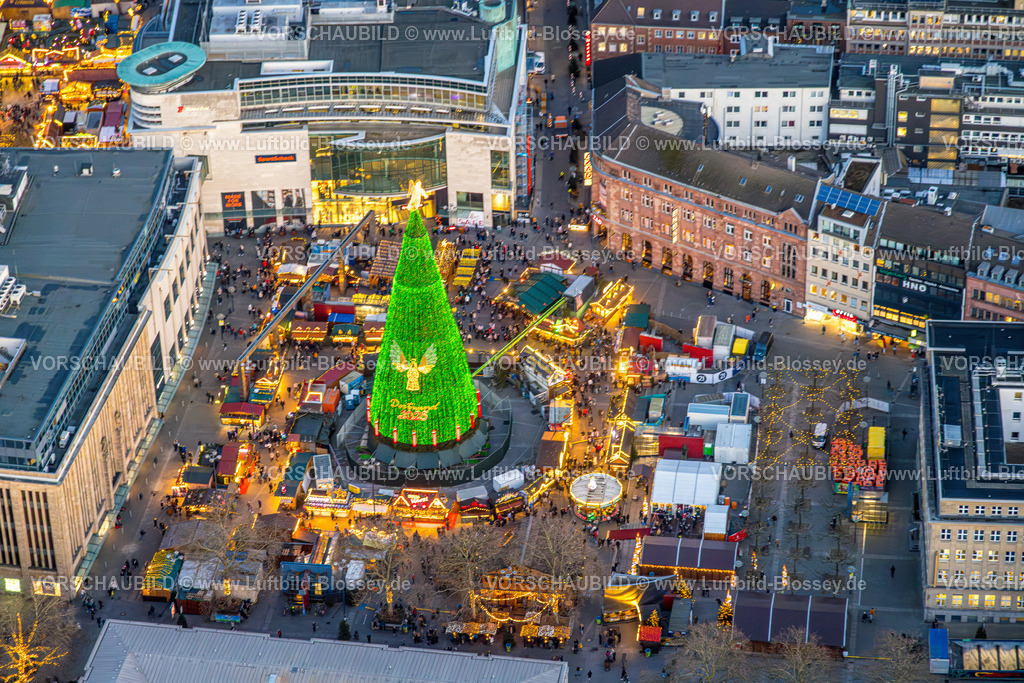 Dortmund251201521 | Luftbild, Weihnachtsmarkt und größter Weihnachtsbaum der Welt, Hansaplatz, City, Reinoldikirche , Alter Markt, Weihnachtszeit in Dortmund,  Dortmund, Ruhrgebiet, Nordrhein-Westfalen, Deutschland