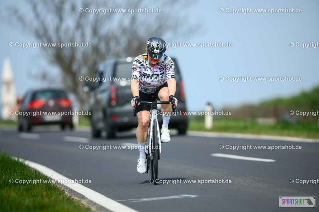 805_TRA56953 | Neusiedlersee Radmarathon 2026@sportshot_your_pictrs #yourpictures#roadtowm2029 #nrm #neusiedlerseeradmarathon #neusiedlersee #neusiedlerseetourismus #burgenland #mörbisch #nrm26 #burgenlandtourismus #voglundco #poweredbyburgenlandtourismus #radsport #rad #marathon #ucigranfondo #visitburgenland #ucigranfondoworldseries