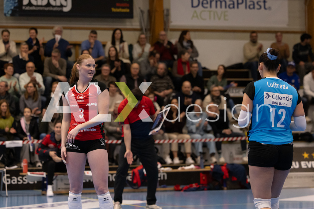 Volleyball I Frauen I Saison 2025-2026 I Volleyball NLA | Women I 1/4 Finals I VC Kanti Schaffhausen - BIWI Volleyball Franches-Montagnes I 21.02.2026 | 3 Sydney Cole (USA) (VC Kanti Schaffhausen) – Pass / Zuspiel - Realisiert mit Pictrs.com