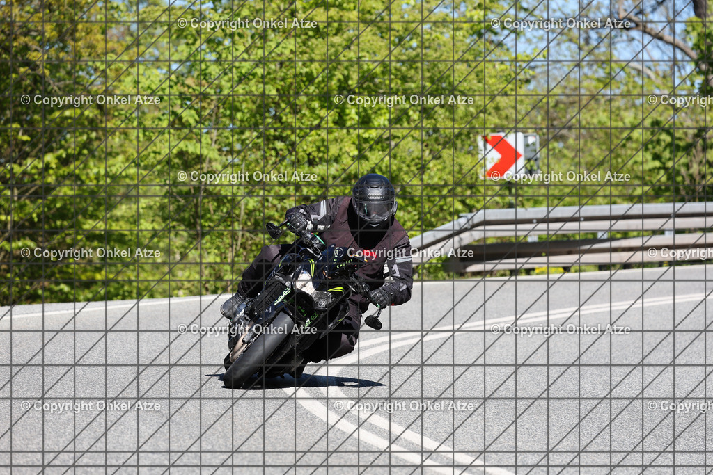 IMG_9160 | Fotograf am Kyffhäuser. Onkel Atze. Kyffhäuser Rennstrecke. Café36. Motorsportfotografie. - Realisiert mit Pictrs.com