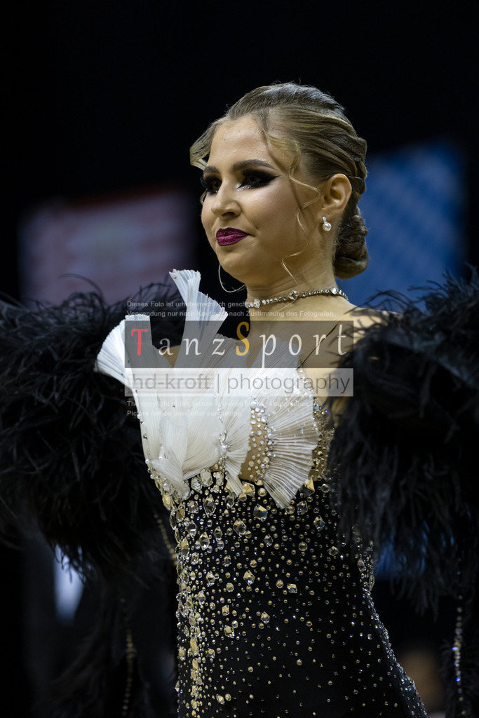 20241102_DC_HGR_Std_09215 | Tanzsportbilder, Standardtanz, Lateintanz, WDSF, DTV, LTVB, dancecomp, goc, hessen tanzt, blaues band der spree, walzer, tango, wiener walzer, slowfox, quickstepp, samba, rumba, cha-cha-cha, paso doble. jive, hd-kroft photography, turniertanzsport