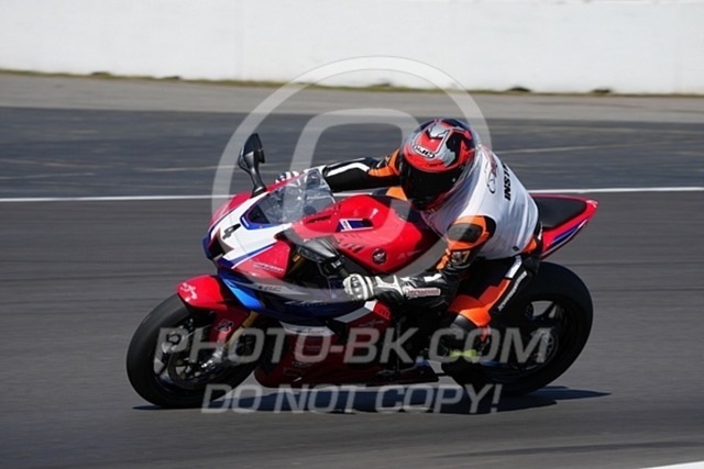 2025_04_29_PBK_22916 | Sportfotografie; SlowMotion; Video; Rennstrecke; Hafeneger; Speer; Racing; RSE; BMW; CBO; Trackday; Motorsportarena; Hockenheimring; Brno; Most; Barcelona; Valencia