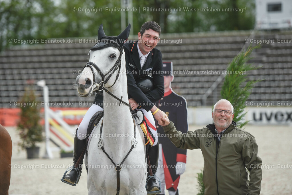 20230514_CCI4_Springen_0456 | equistock