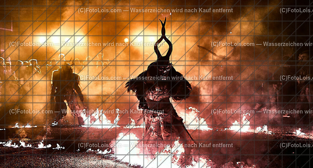 ALP7664_PerchtengruppenTreffen Gaming | (C)FotoLois.com, Alois Spandl. Perchtengruzppentreffen in Gaming am Badparkplatz, Fr 5. Januar 2024.