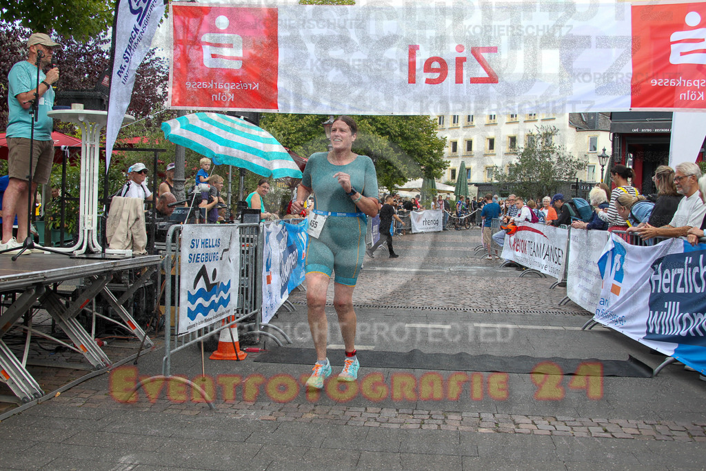 250824_1420_EV4_1588 | Sportfotografie im Rhein-Sieg Kreis, Köln, Bonn, NRW, Rheinland Pfalz, Hessen, etc. Unser Tätigkeitsfeld umfasst den Laufsport vom Volkslauf über den Marathon, Duathlon, Triathon bis zum Ultralauf wie Kölnpfad Ultra oder Schindertrail.