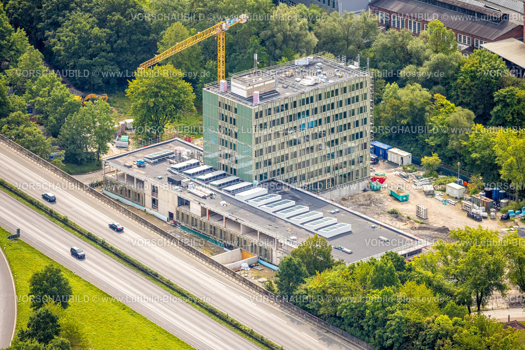 Arnsberg250806113 | Luftbild, Rathaus Stadtverwaltung Arnsberg an der Autobahn A46, Baustelle mit Neubau, Neheim, Arnsberg, Ruhrgebiet, Nordrhein-Westfalen, Deutschland