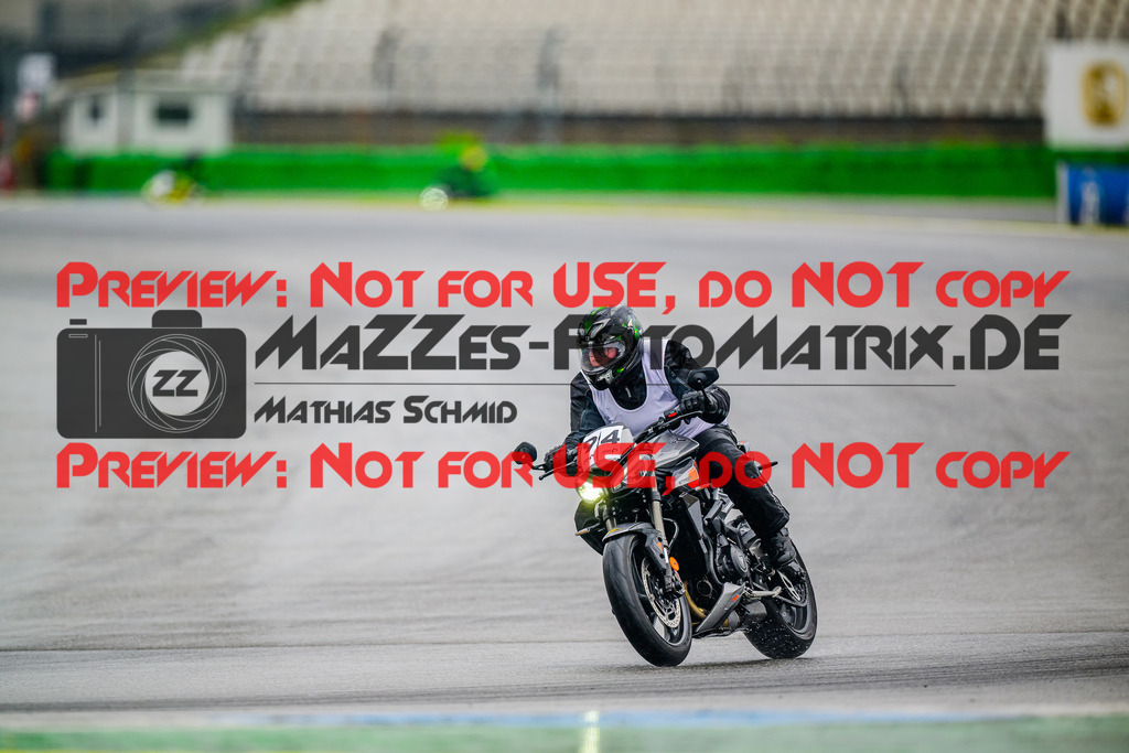 MaZZes_FotoMatrix_240521_6007705_6115 | INST