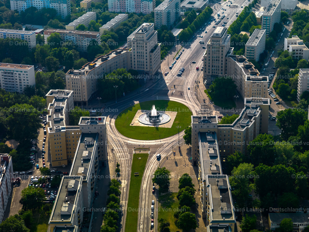 2790389 | Kreisverkehr  Strausbergerplatz, Berlin